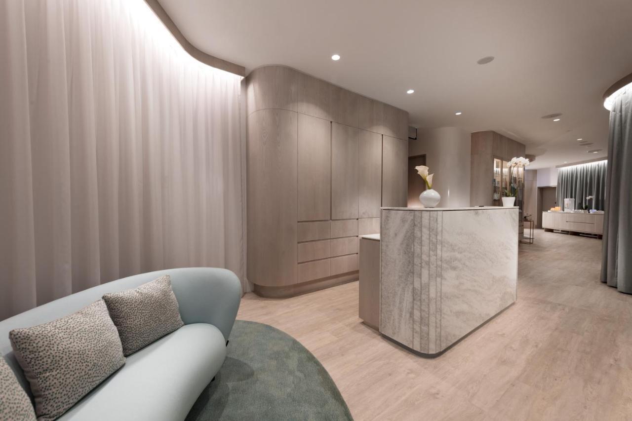 Hotel The Westin Brisbane Extérieur photo The interior of the clinic